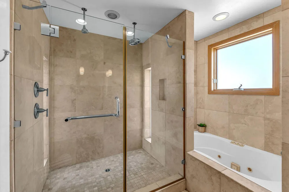 52883 Eisenhower Drive La Quinta, CA 92253
