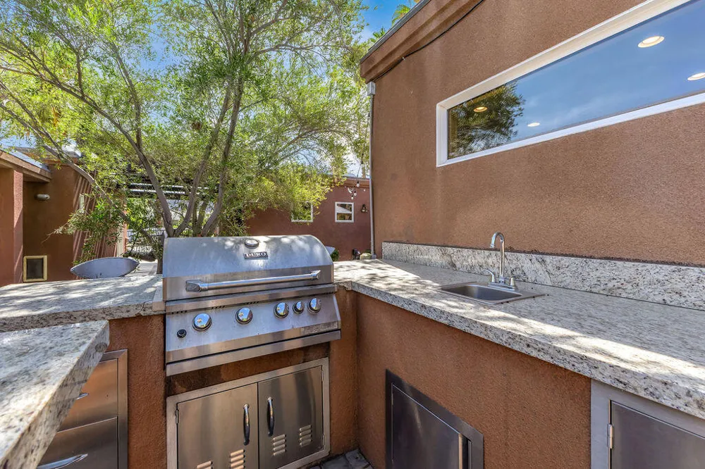 52883 Eisenhower Drive La Quinta, CA 92253
