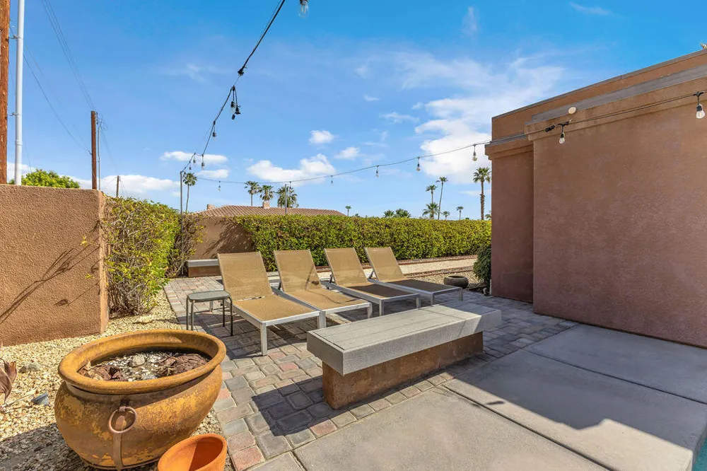 52883 Eisenhower Drive La Quinta, CA 92253