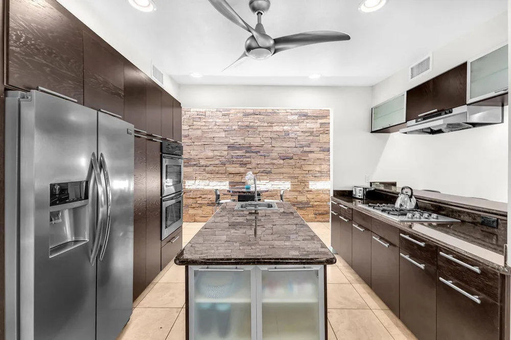 52883 Eisenhower Drive La Quinta, CA 92253