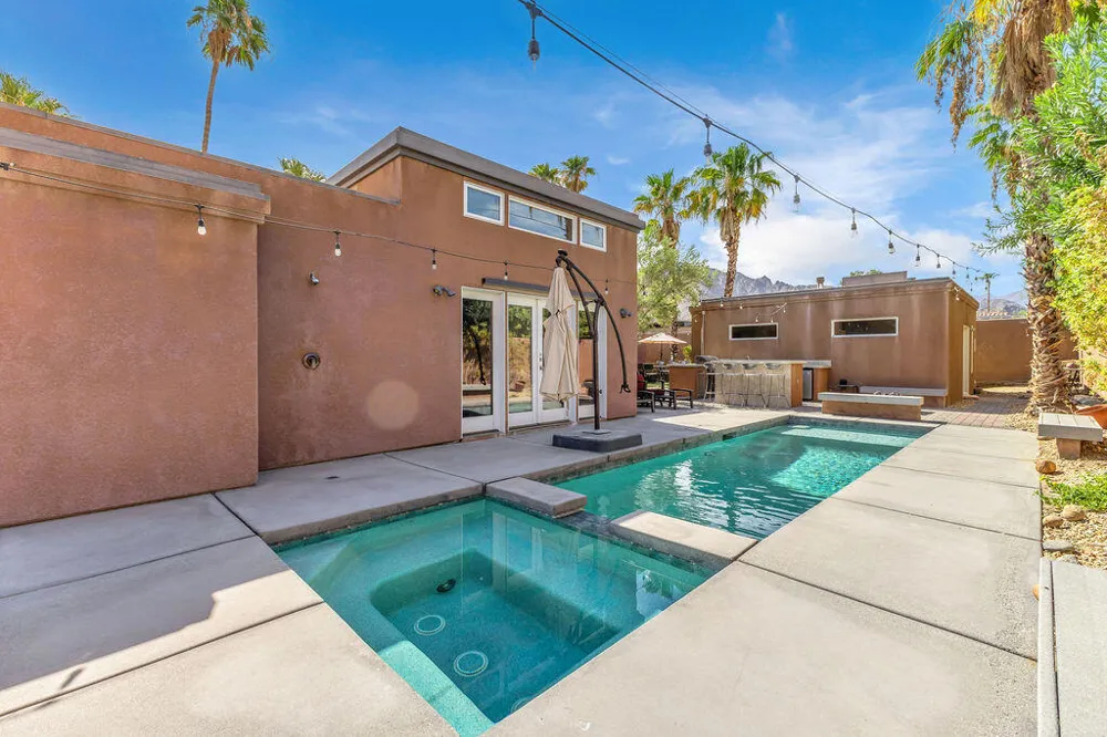 52883 Eisenhower Drive La Quinta, CA 92253