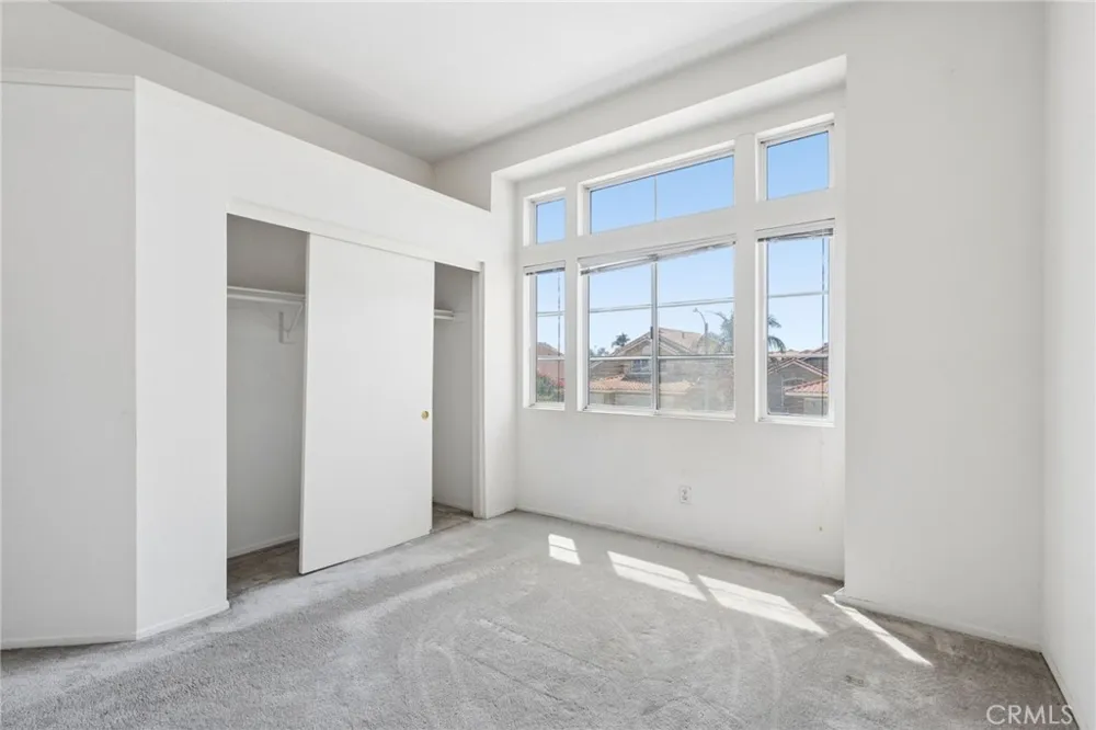 6613 Blanchard Fontana, CA 92336
