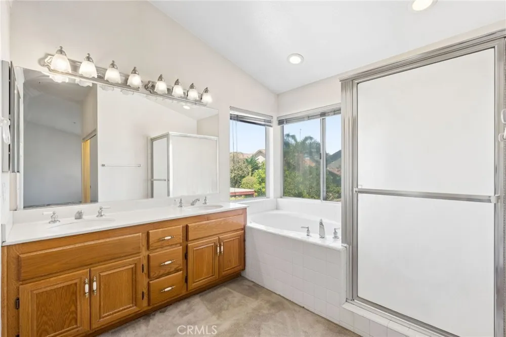 6613 Blanchard Fontana, CA 92336