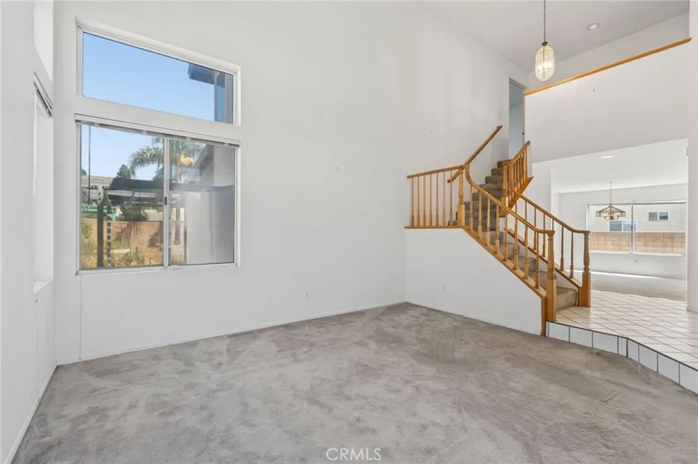 6613 Blanchard Fontana, CA 92336