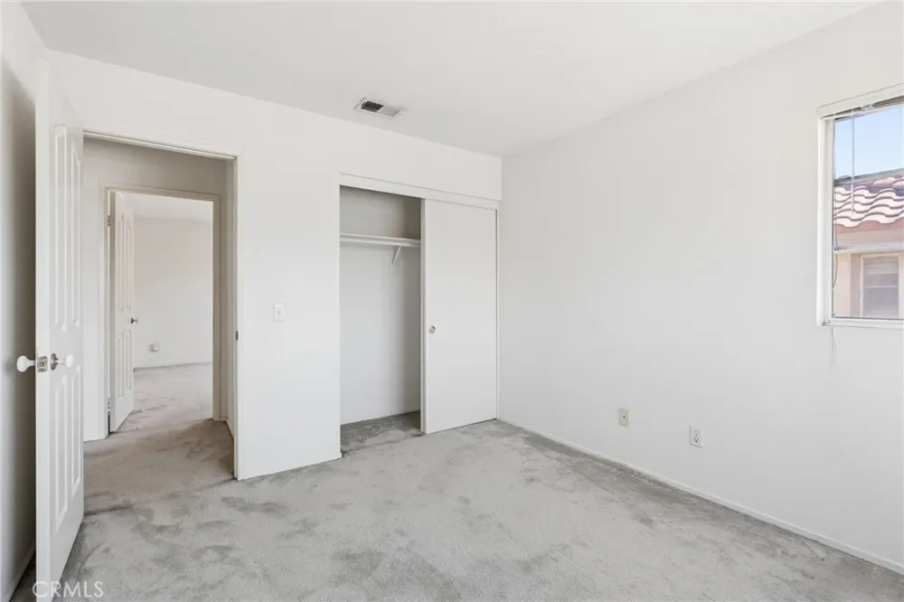 6613 Blanchard Fontana, CA 92336