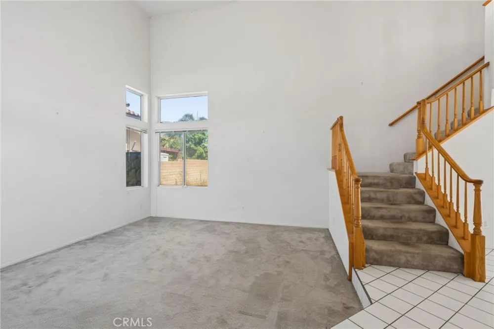6613 Blanchard Fontana, CA 92336