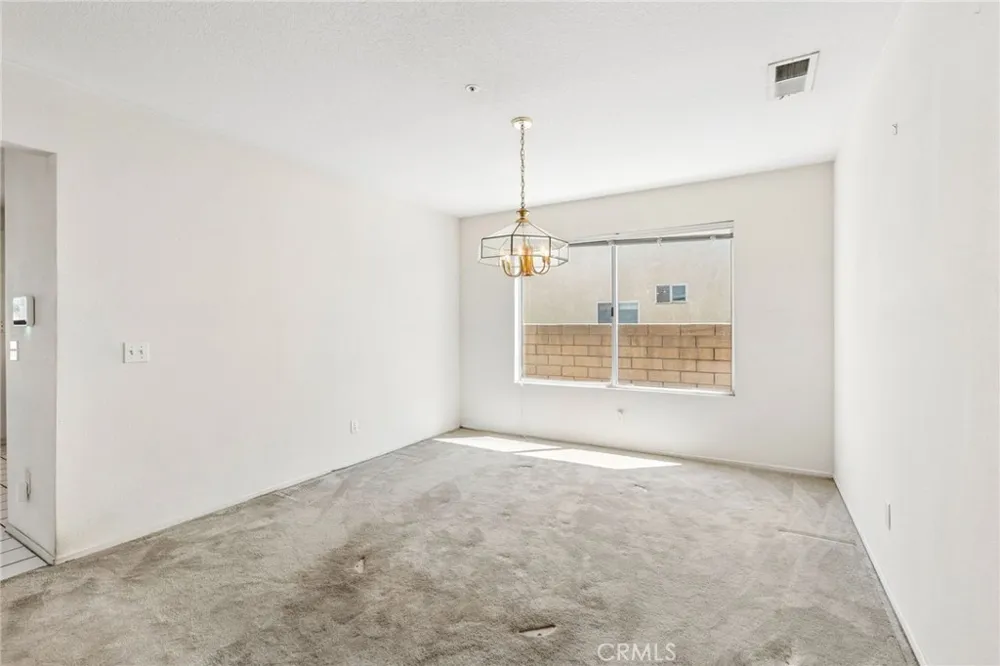 6613 Blanchard Fontana, CA 92336