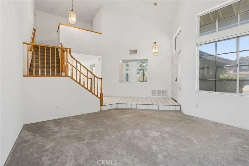 6613 Blanchard Fontana, CA 92336