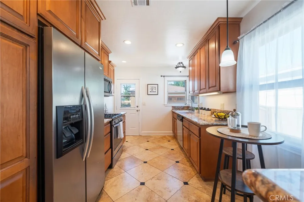 9454 Heiner Bellflower, CA 90706