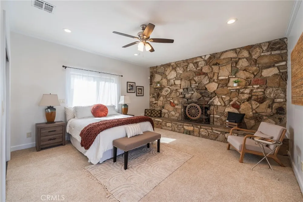 9454 Heiner Bellflower, CA 90706