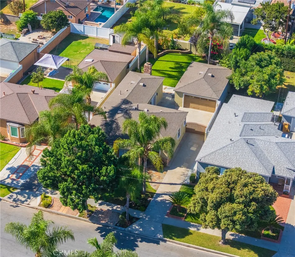 9454 Heiner Bellflower, CA 90706