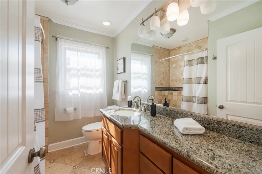 9454 Heiner Bellflower, CA 90706