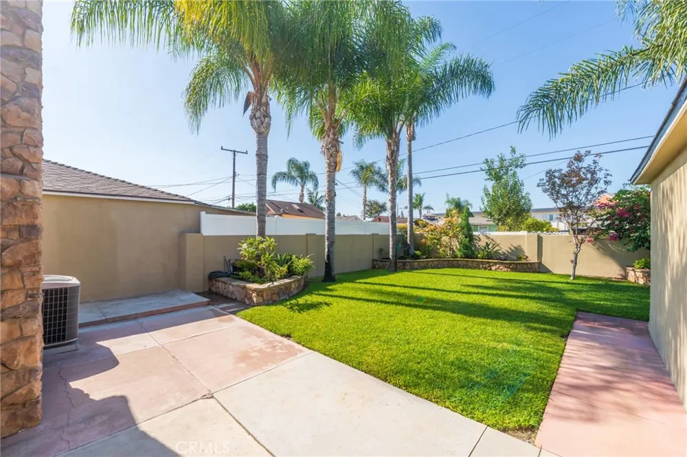 9454 Heiner Bellflower, CA 90706