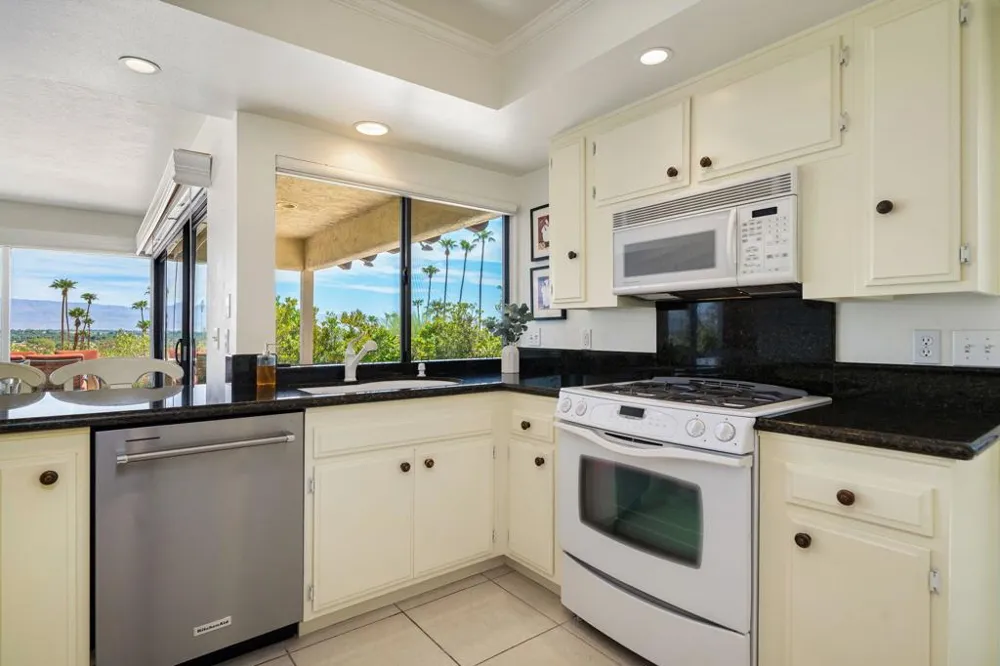 40200 Camino Del Sol Rancho Mirage, CA 92270