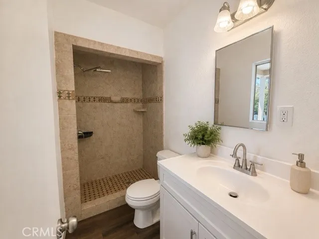 534 S Townsend Street Santa Ana, CA 92703