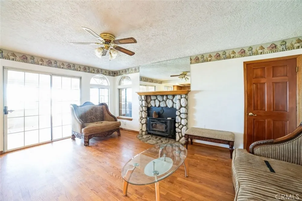 3010 Silver Ridge Drive Pinon Hills, CA 92372