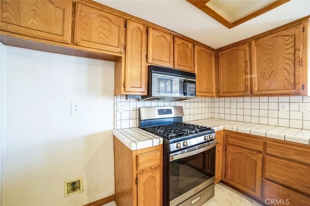 3010 Silver Ridge Drive Pinon Hills, CA 92372