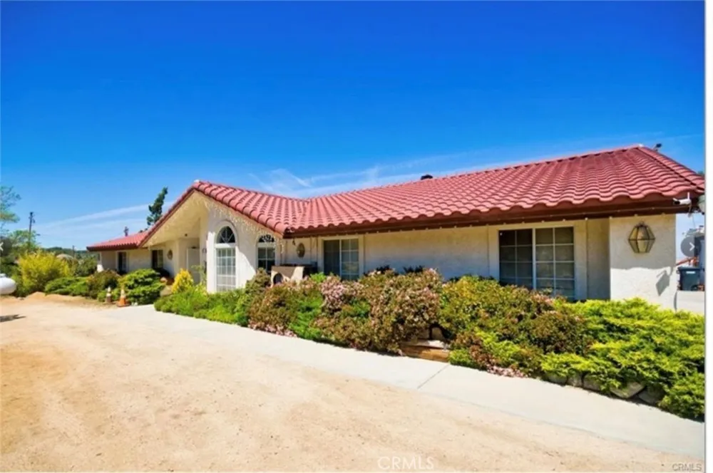 3010 Silver Ridge Drive Pinon Hills, CA 92372