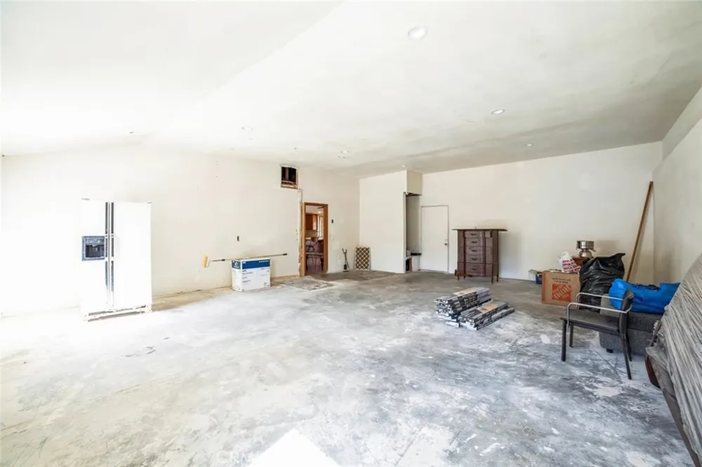3010 Silver Ridge Drive Pinon Hills, CA 92372