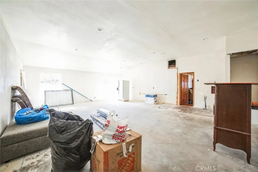 3010 Silver Ridge Drive Pinon Hills, CA 92372