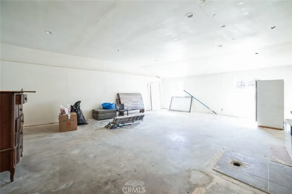 3010 Silver Ridge Drive Pinon Hills, CA 92372