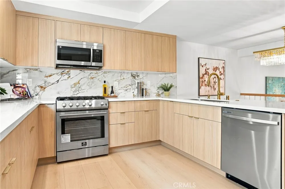 4735 La Villa Marina #D Marina del Rey, CA 90292
