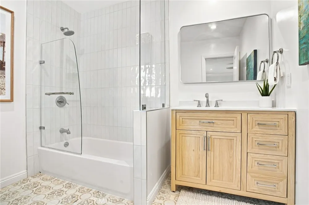 4735 La Villa Marina #D Marina del Rey, CA 90292