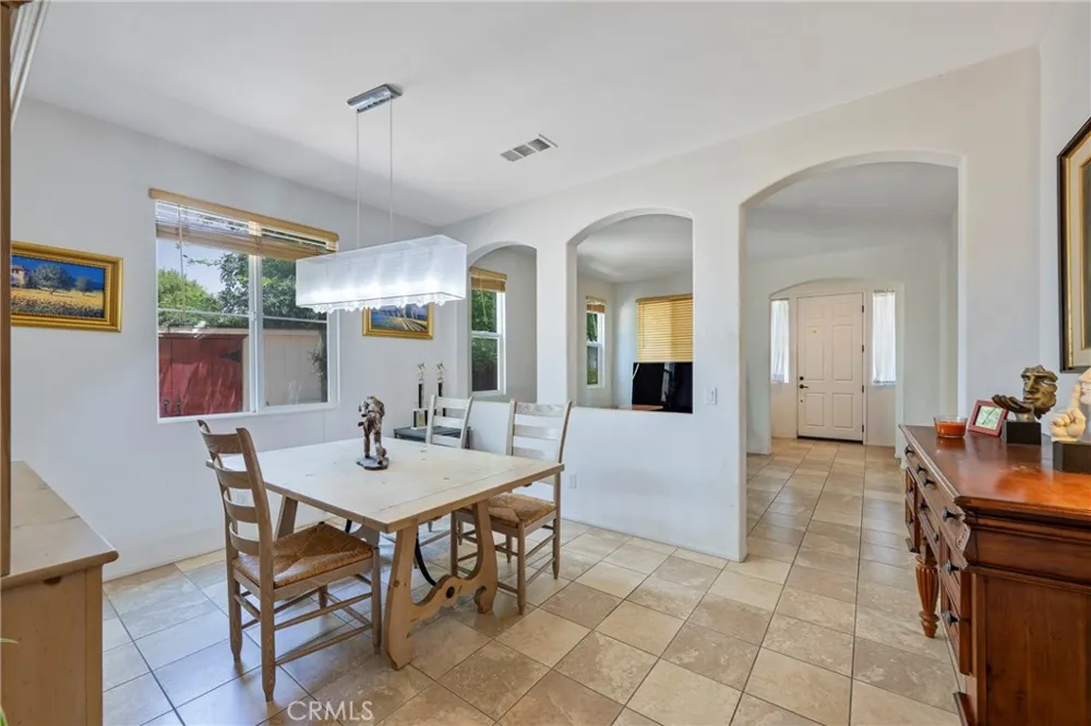 3819 Saint Austell Perris, CA 92571