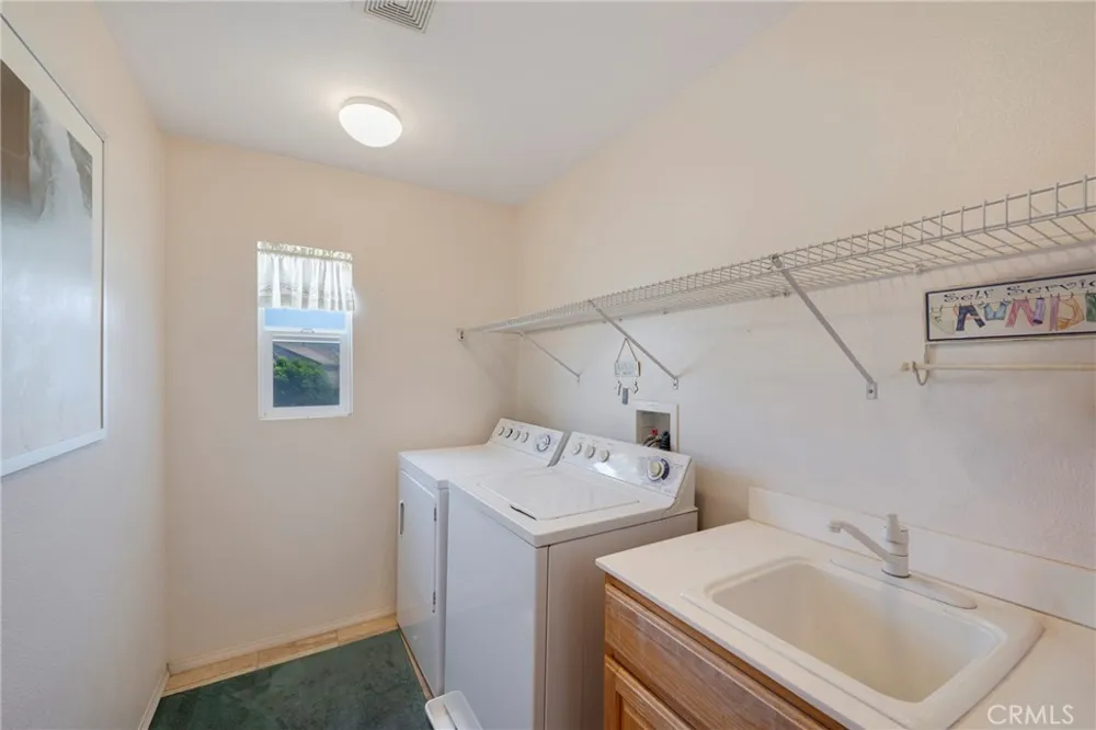 3819 Saint Austell Perris, CA 92571