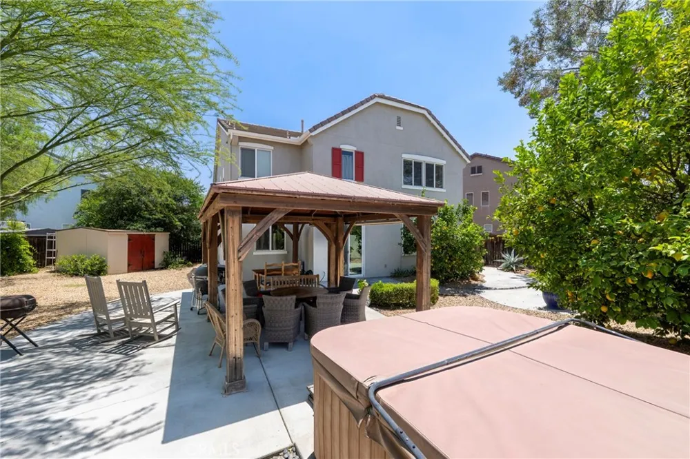3819 Saint Austell Perris, CA 92571