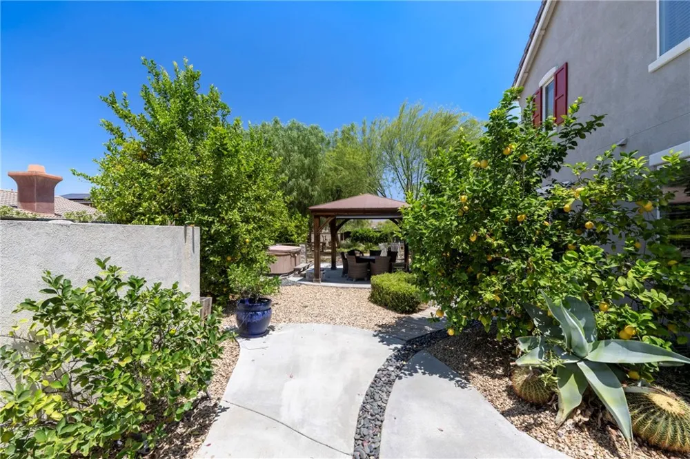 3819 Saint Austell Perris, CA 92571