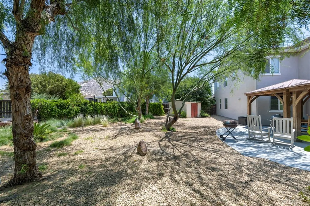 3819 Saint Austell Perris, CA 92571