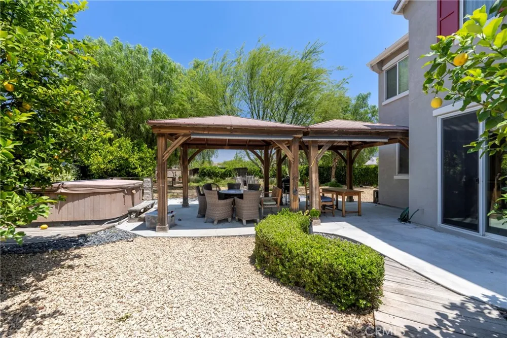 3819 Saint Austell Perris, CA 92571