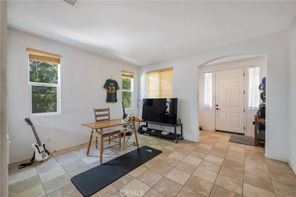 3819 Saint Austell Perris, CA 92571