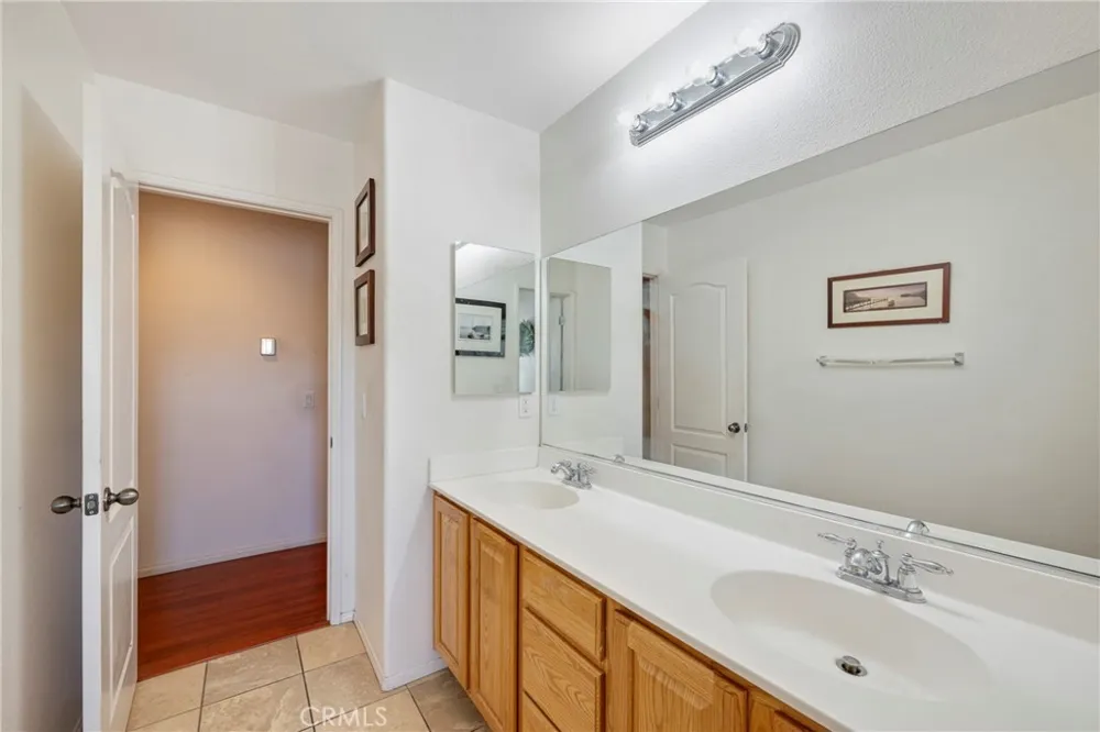 3819 Saint Austell Perris, CA 92571