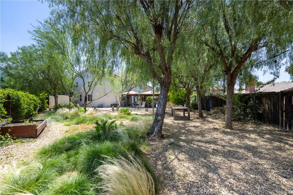 3819 Saint Austell Perris, CA 92571