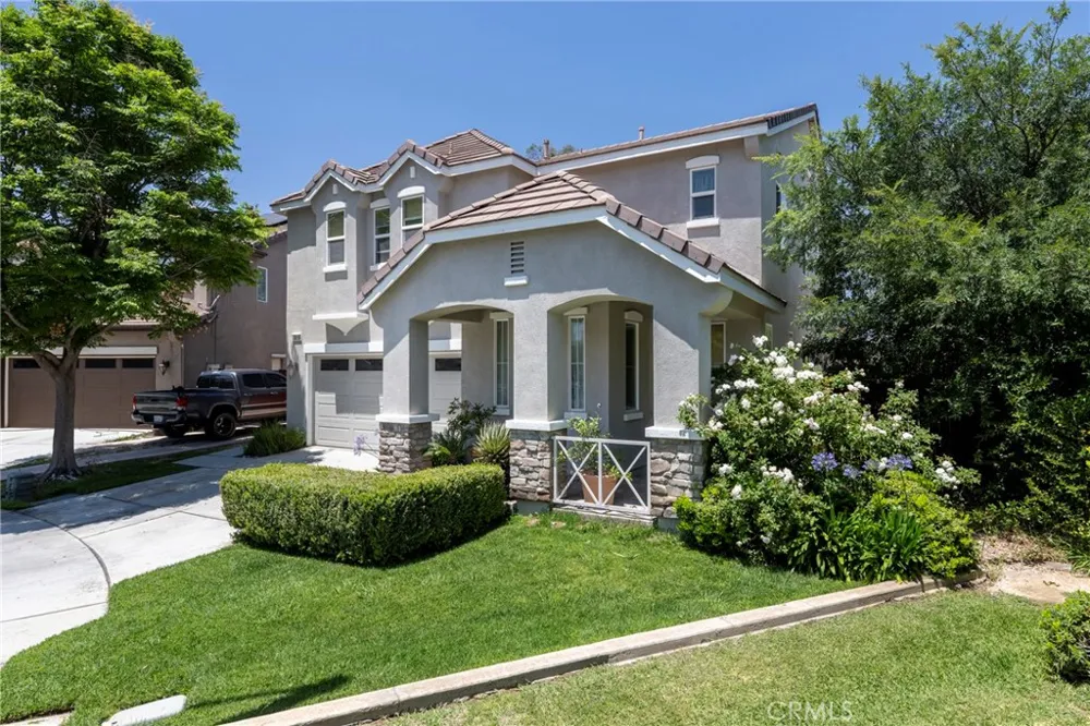 3819 Saint Austell Perris, CA 92571