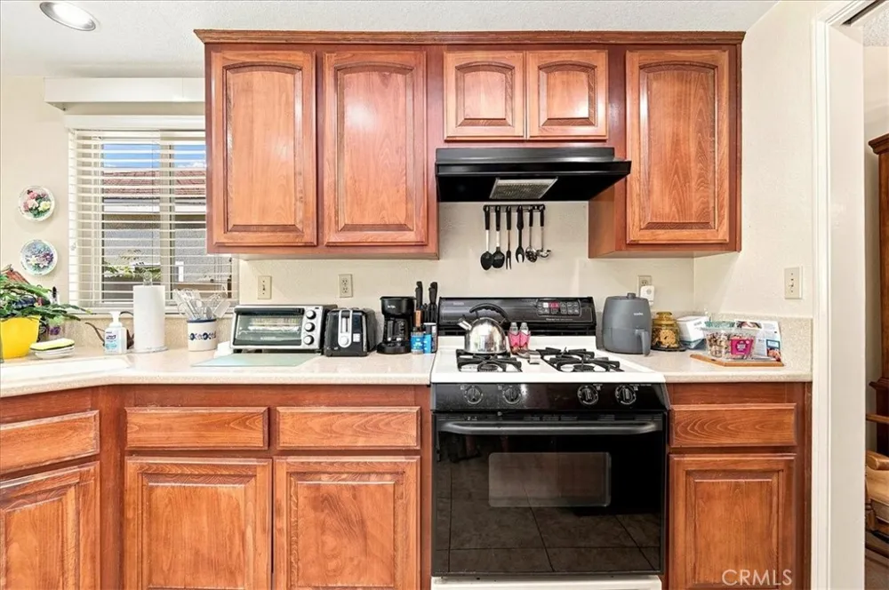 29028 Willow Creek Highland, CA 92346