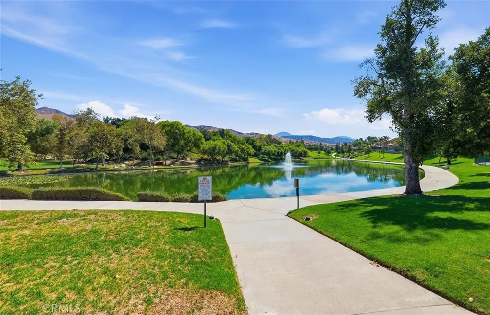 29028 Willow Creek Highland, CA 92346