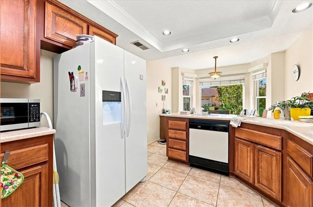 29028 Willow Creek Highland, CA 92346
