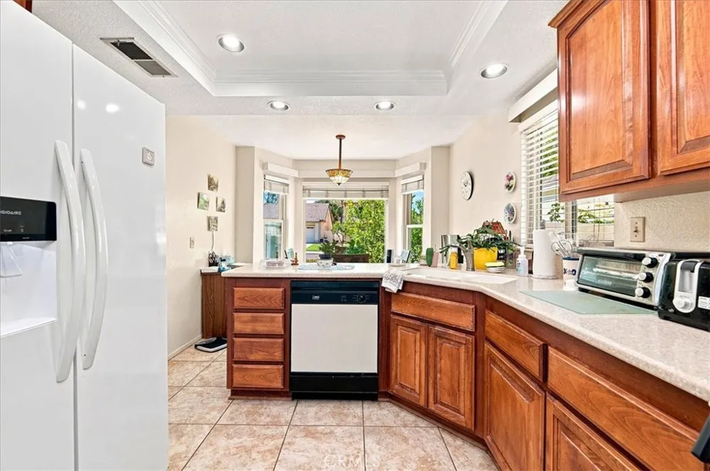 29028 Willow Creek Highland, CA 92346