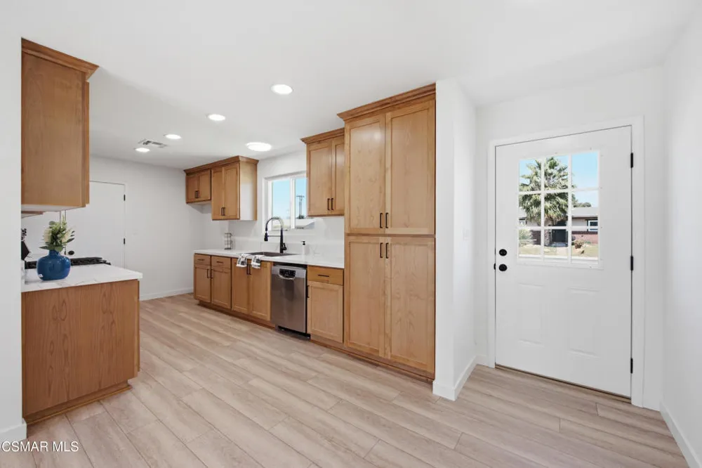 1634 Arcane Street Simi Valley, CA 93065