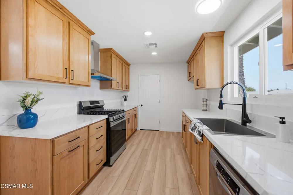 1634 Arcane Street Simi Valley, CA 93065