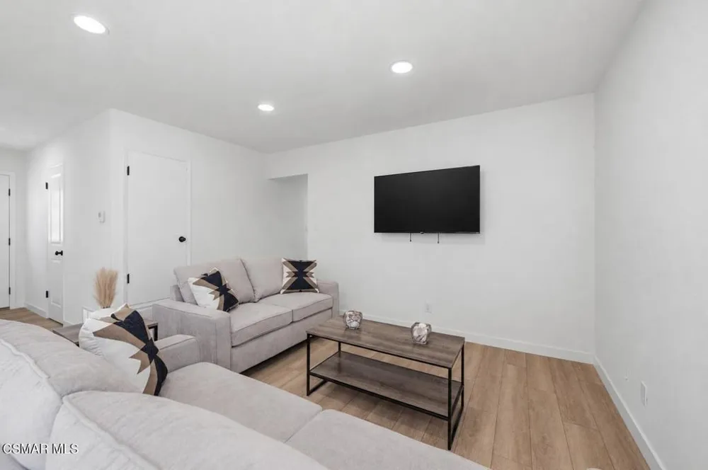 1634 Arcane Street Simi Valley, CA 93065