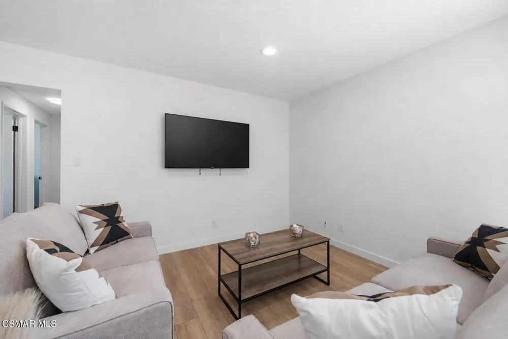 1634 Arcane Street Simi Valley, CA 93065