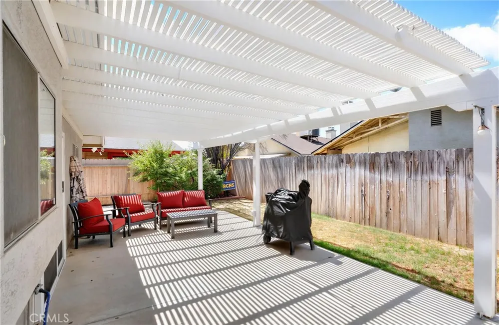 3927 Park View Bakersfield, CA 93311