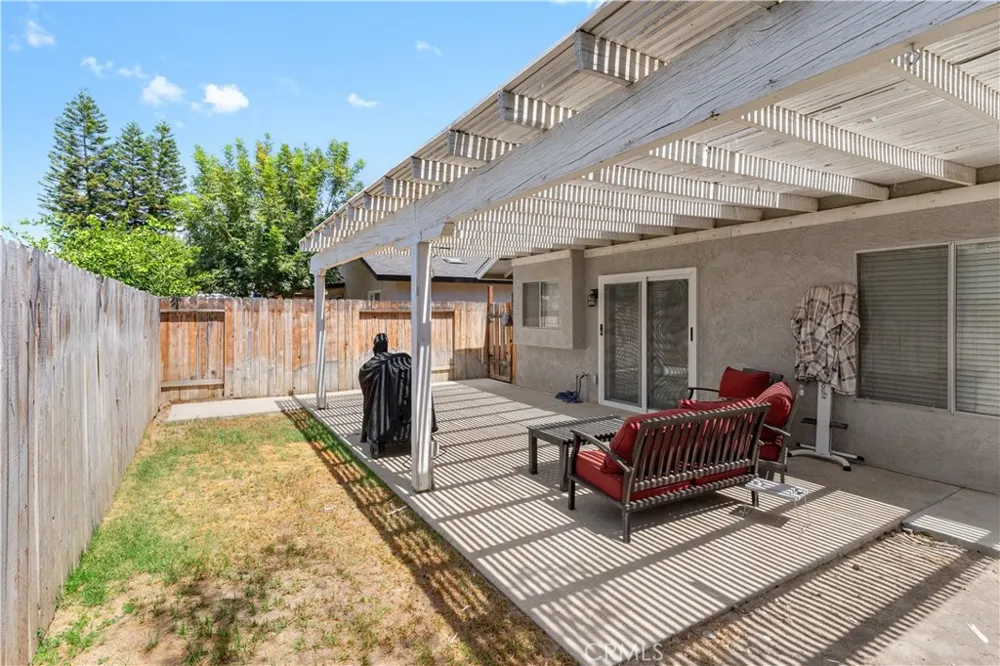 3927 Park View Bakersfield, CA 93311