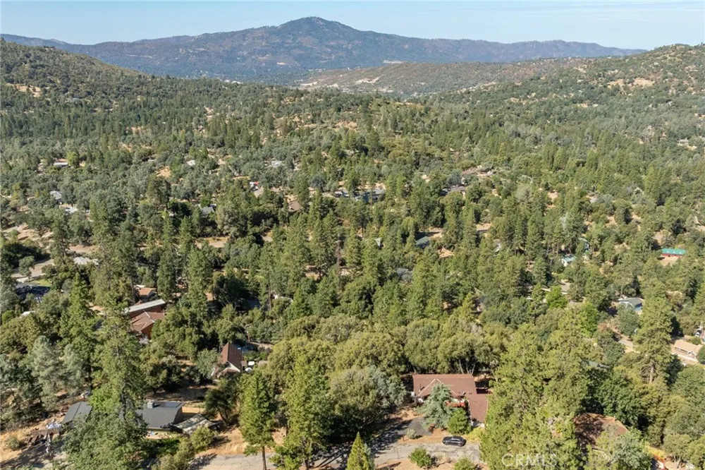 51300 Buckskin Oakhurst, CA 93644