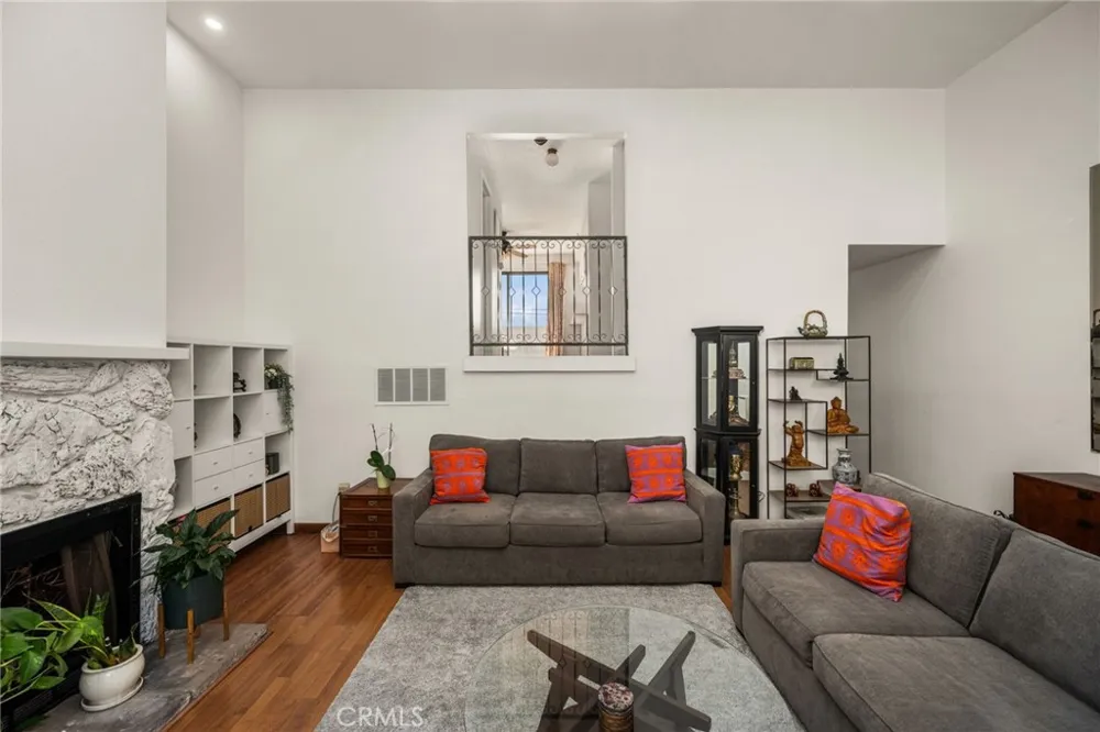 320 W 220th Unit 4 Carson, CA 90745