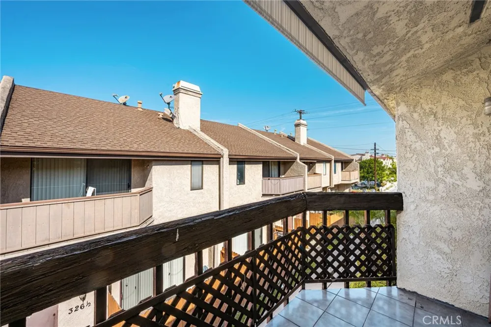 320 W 220th Unit 4 Carson, CA 90745